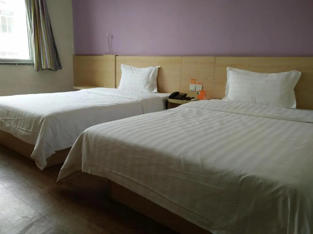 7 Days Inn Nanchang Ba Yi Square Songbai Branch