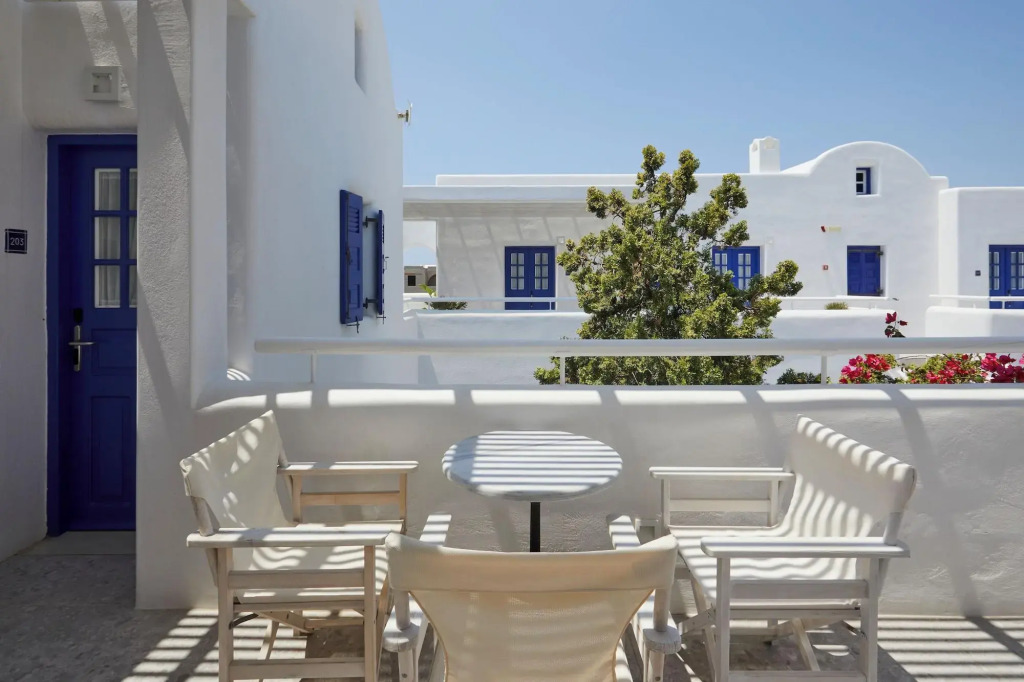 Kouros Village Hotel
