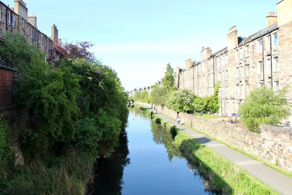 3 Bedroom Canal-side Flat In Fountainbridge