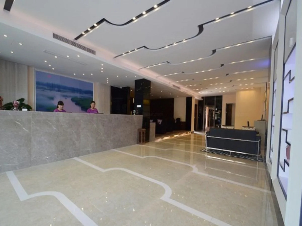 Lavande Hotel Nanjin Shuiximen Mochou Lake Garden