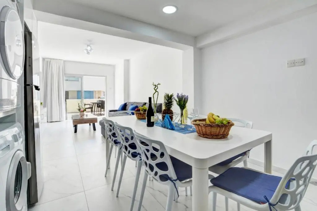 MyHome DeLux, Napa Blue 3Bed with Pool