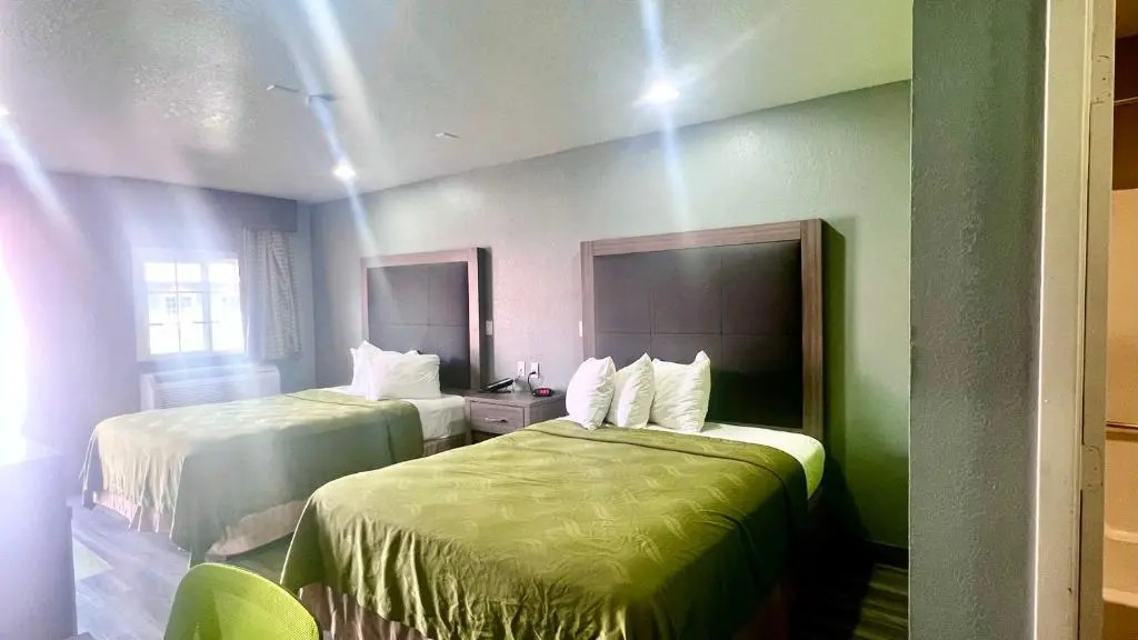 Fort Davis Inn & RV Park