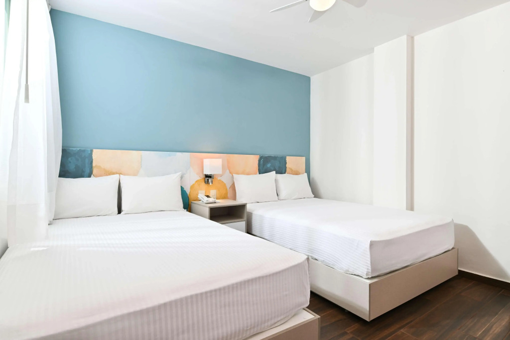 Vista Express Guadalajara Expo SureStay Collection by BW