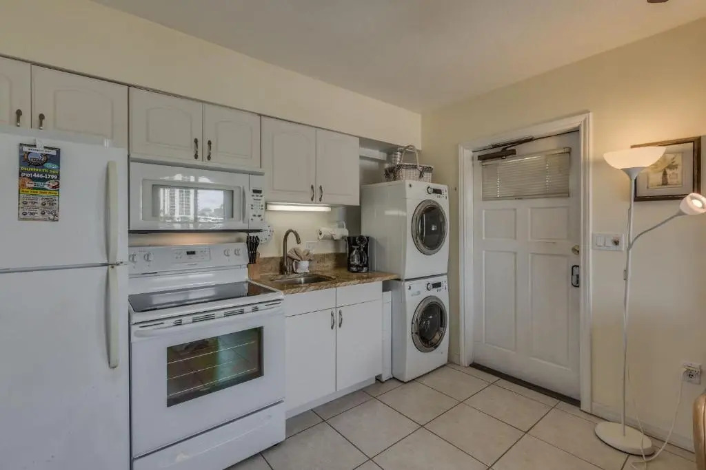 Five Palms Suite 210 - Daily - Weekly - Monthly