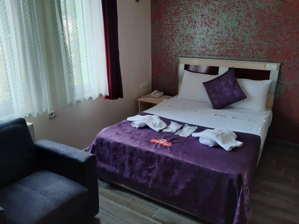Gür Hotel