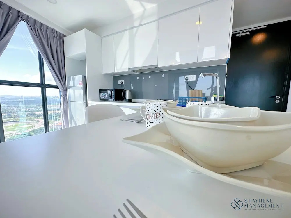 Almas Suites by RR JBcity