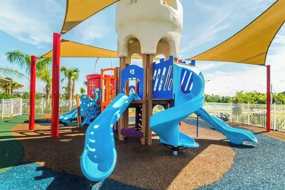 Family Fun Retreat Near Disney With Game Room & Themed Bedrooms