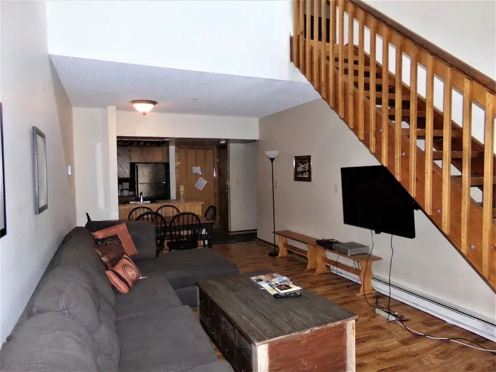 Fox Pine Lodge 3 Bed 3 Bath