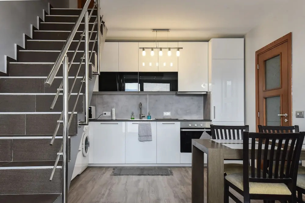 FM Deluxe 2-BDR Maisonette - Vitosha Mountain View