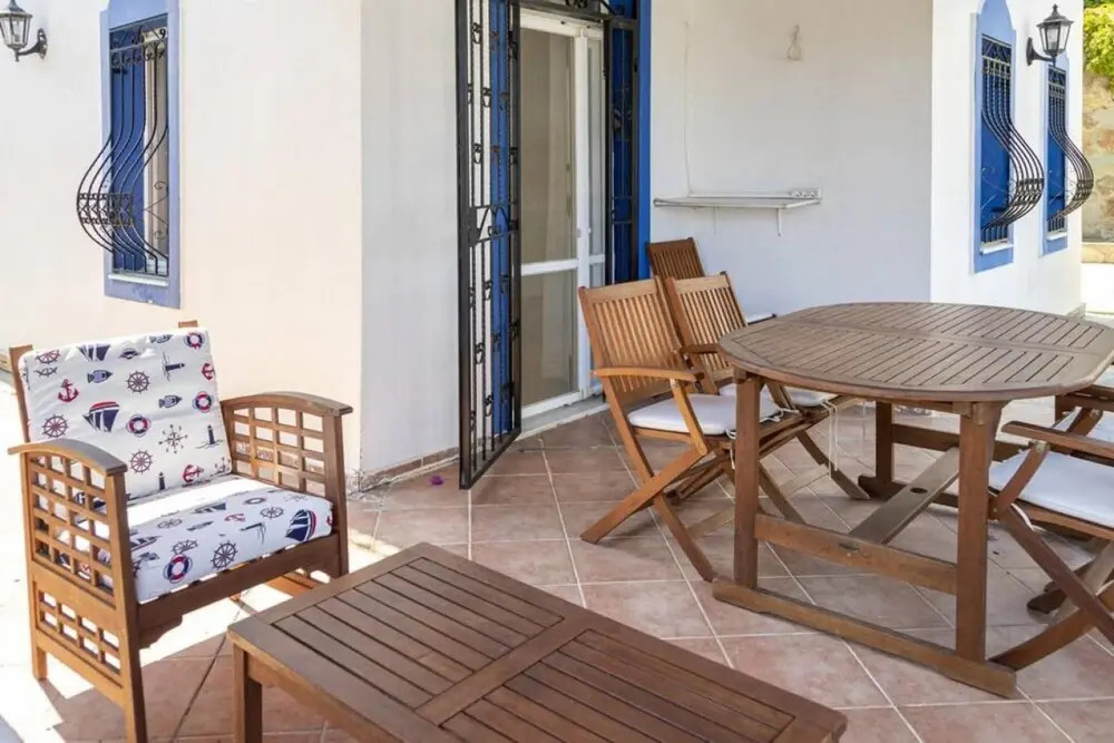 2 BR House With Garden in the Heart of Yalikavak
