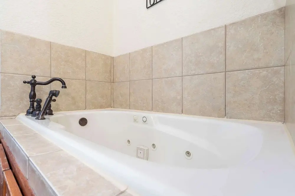 Stone Cliff Relaxation w/ Resort Amenities!