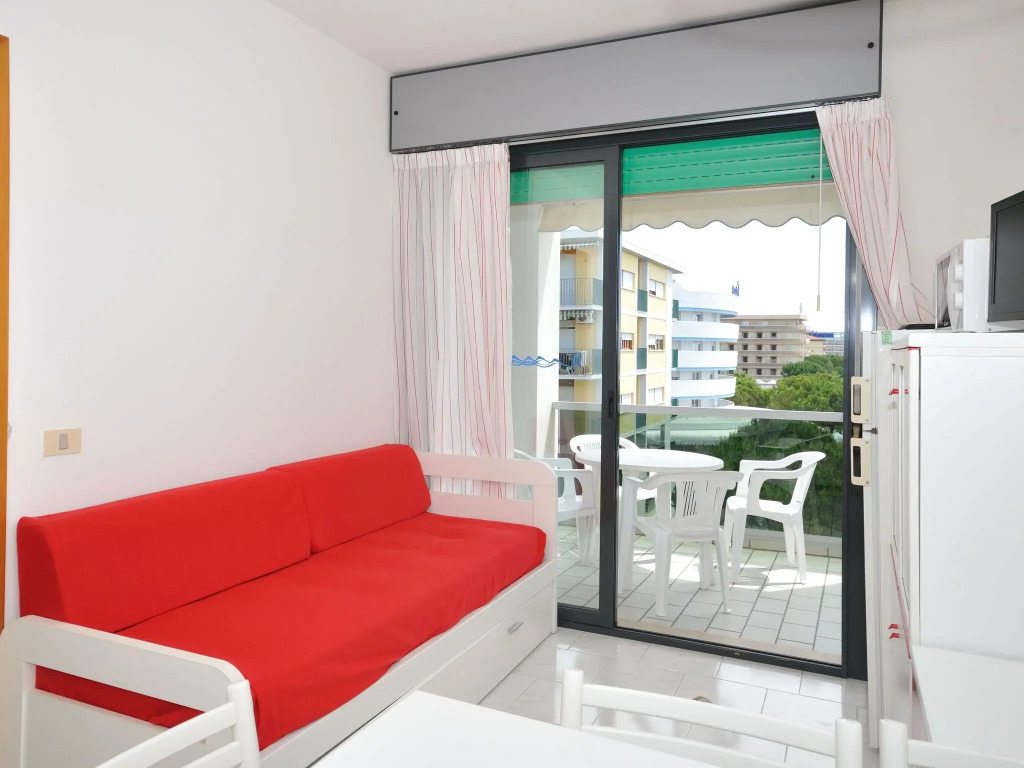 Apartment in Bibione Spiaggia with balcony