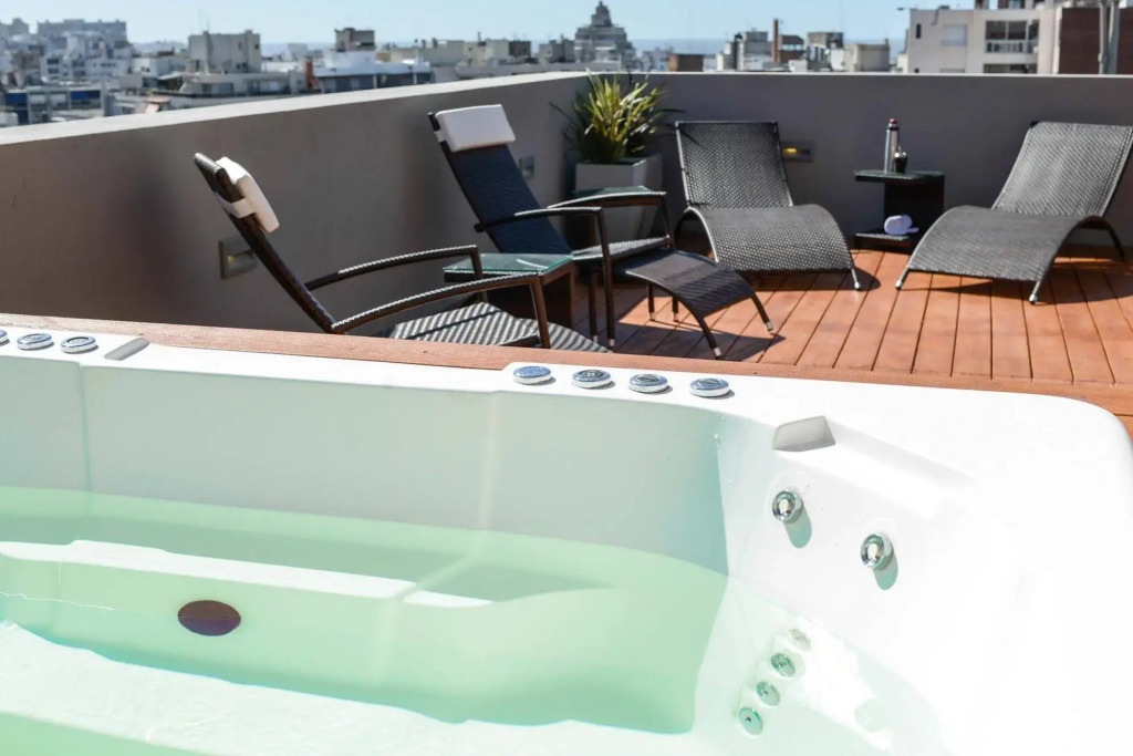 Mérit Montevideo Apart & Suites