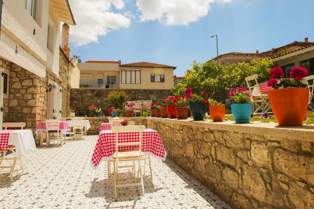 Selin Hotel