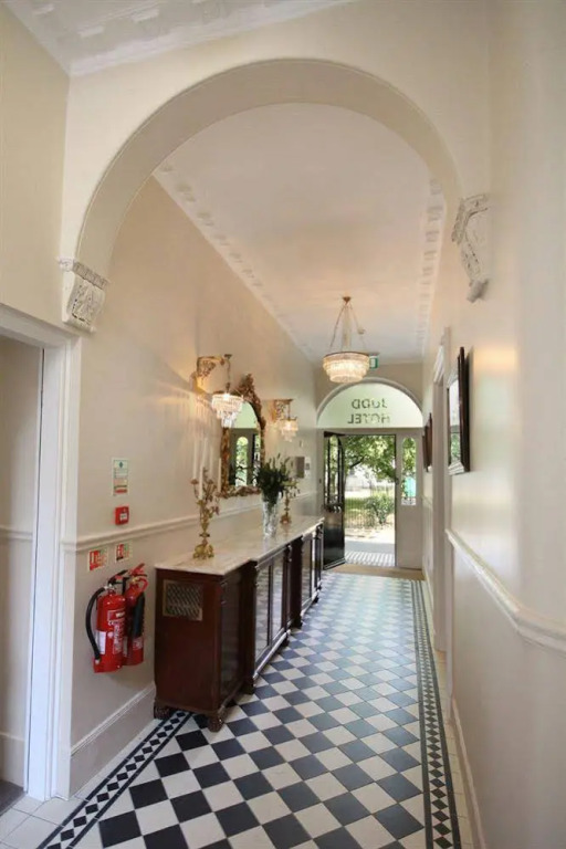 The Jenkins Hotel