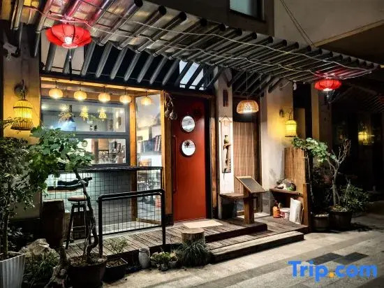 Ruo Ri Wang Lou B&B（Shanghai Zhujiajiao Ancient Town Store）