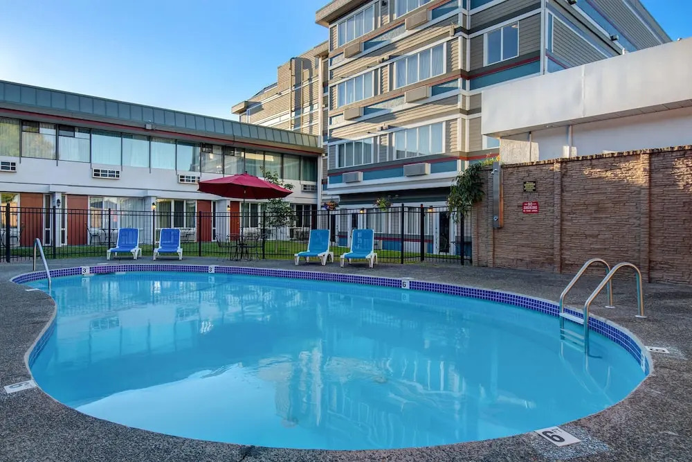 Victoria Airport/Sidney Travelodge