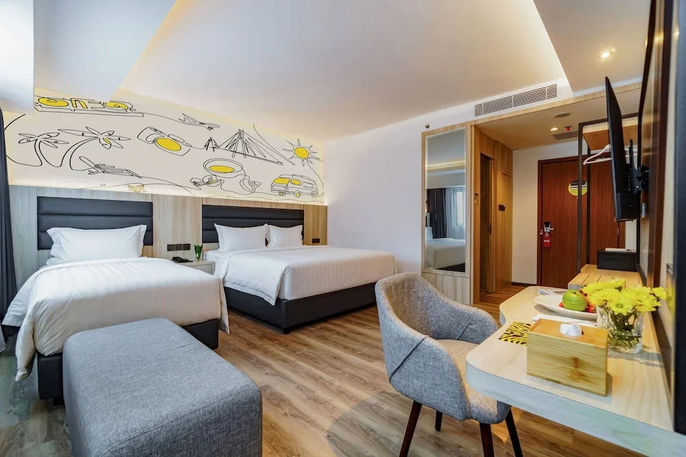 Yello Hotel Harbour Bay