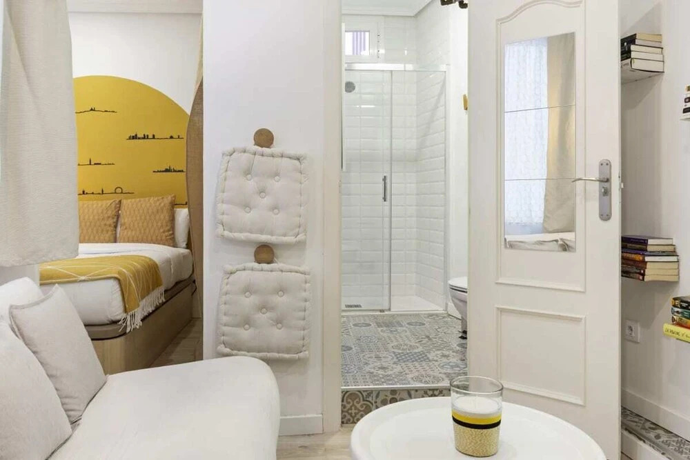 Space-saving Designer Apartment With One Bedroom in Chamberí, Madrid