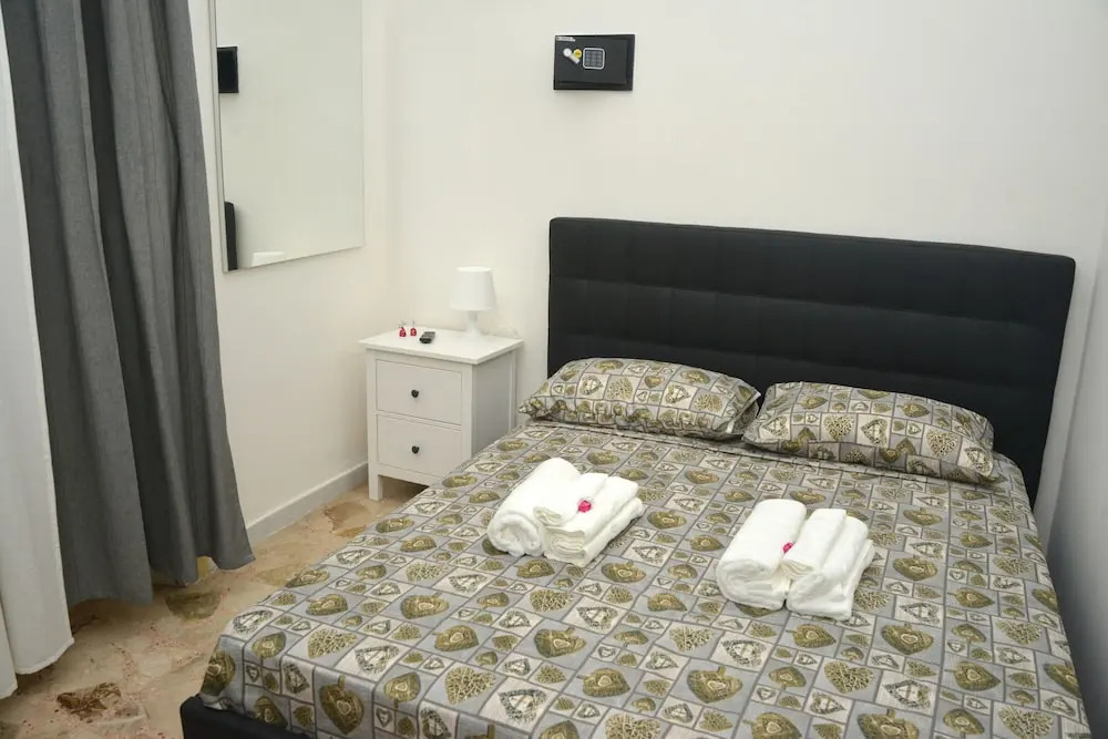 Exclusive House Center