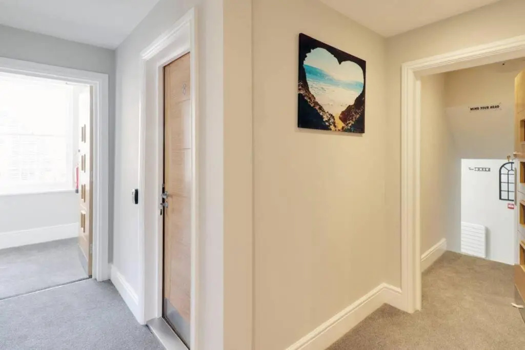Master accommodation suite 7 sea view