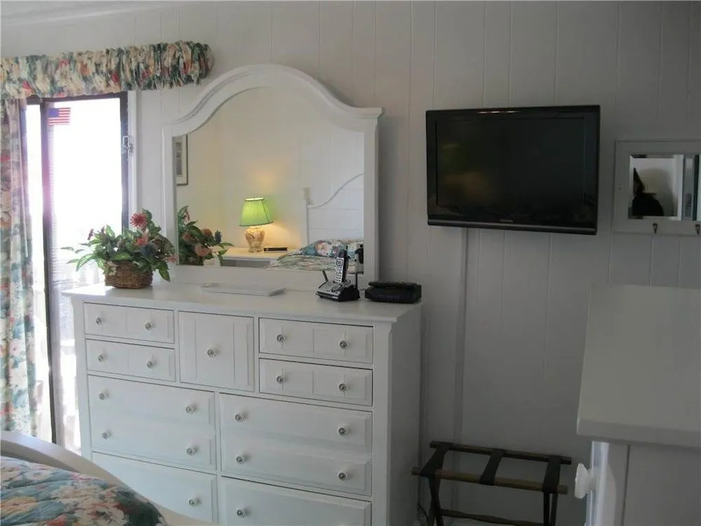 Ocean Forest E110 - 2 Br Condo