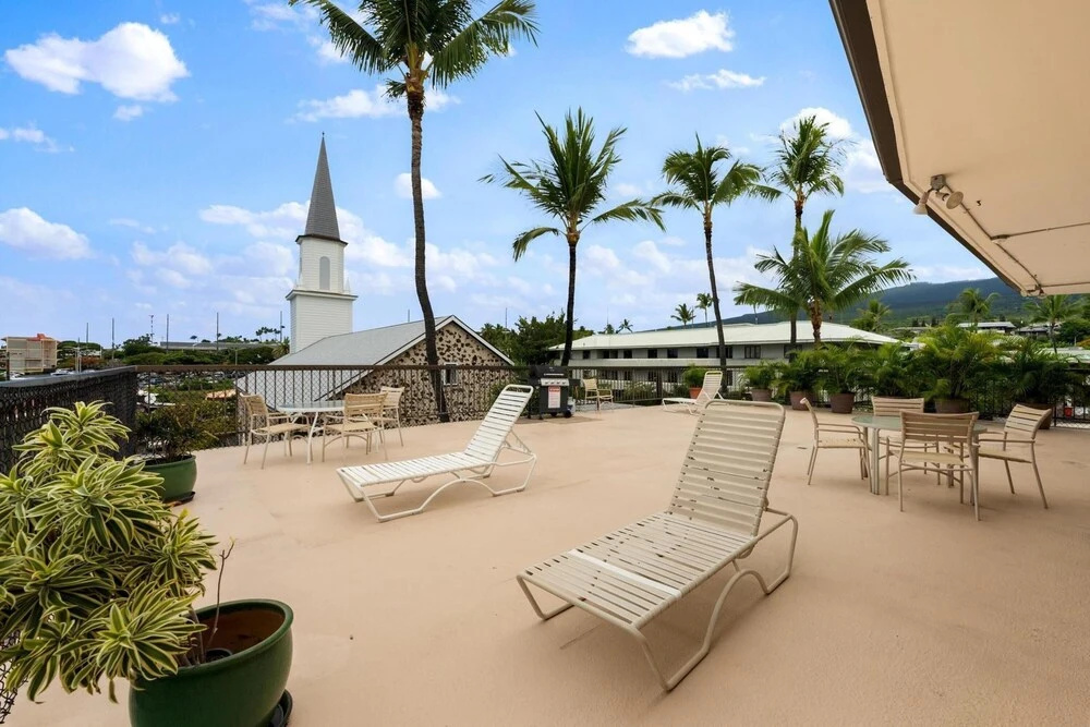 Big Island Kona Plaza by Coldwell Banker Island Vacations