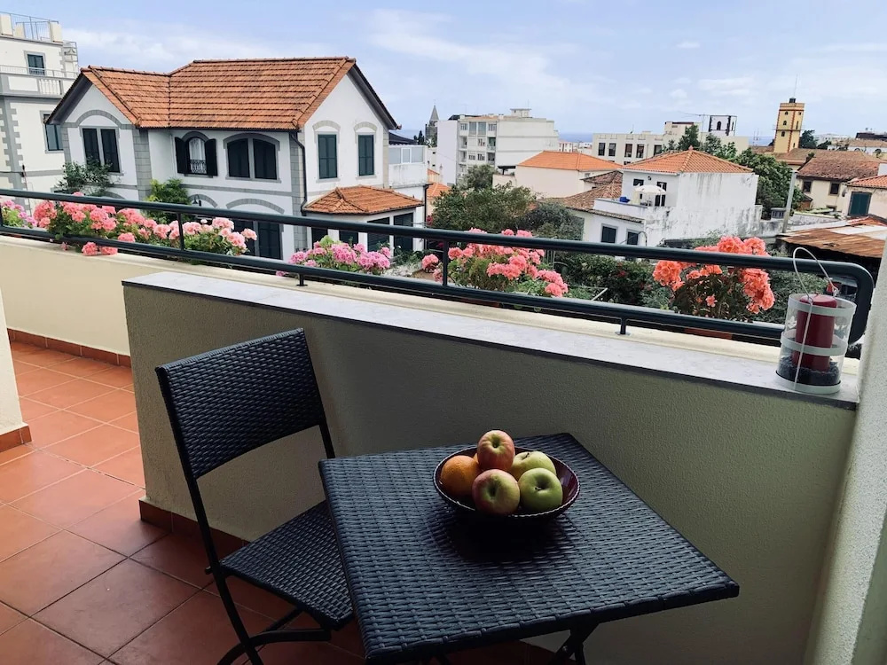 Apartment With one Bedroom in Funchal, With Wonderful City View, Furnished Terrace and Wifi - 7 km From the Beach