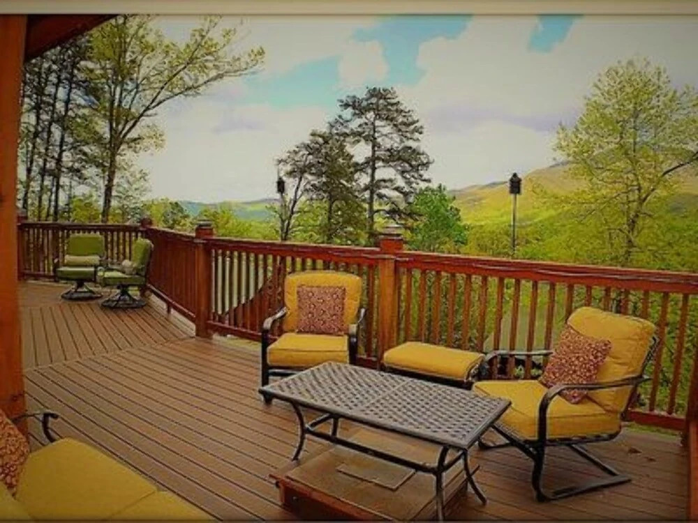 Bearmont Lodge Mtn Views