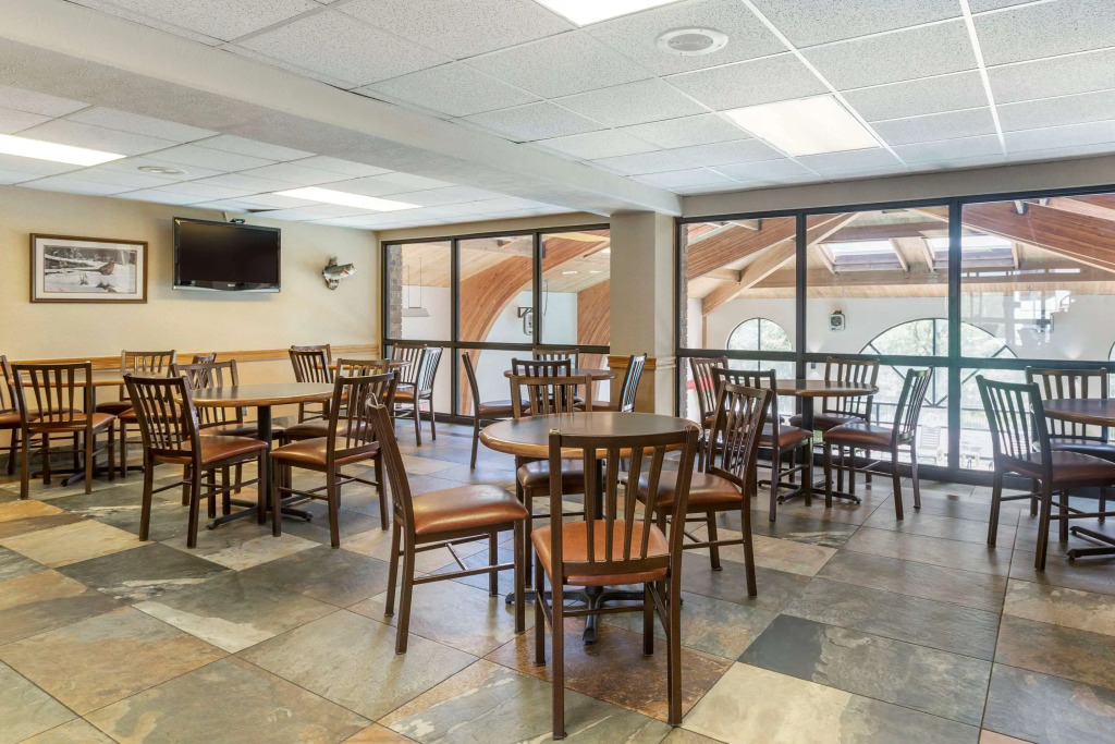 Comfort Inn at Thousand Hills