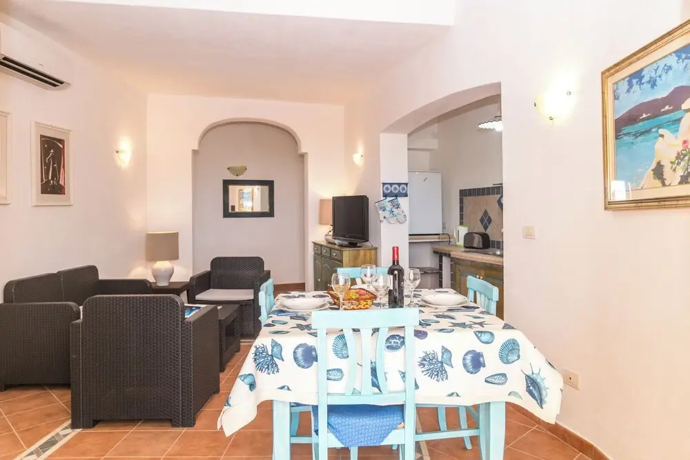 Appartamento Est With Shared Pool