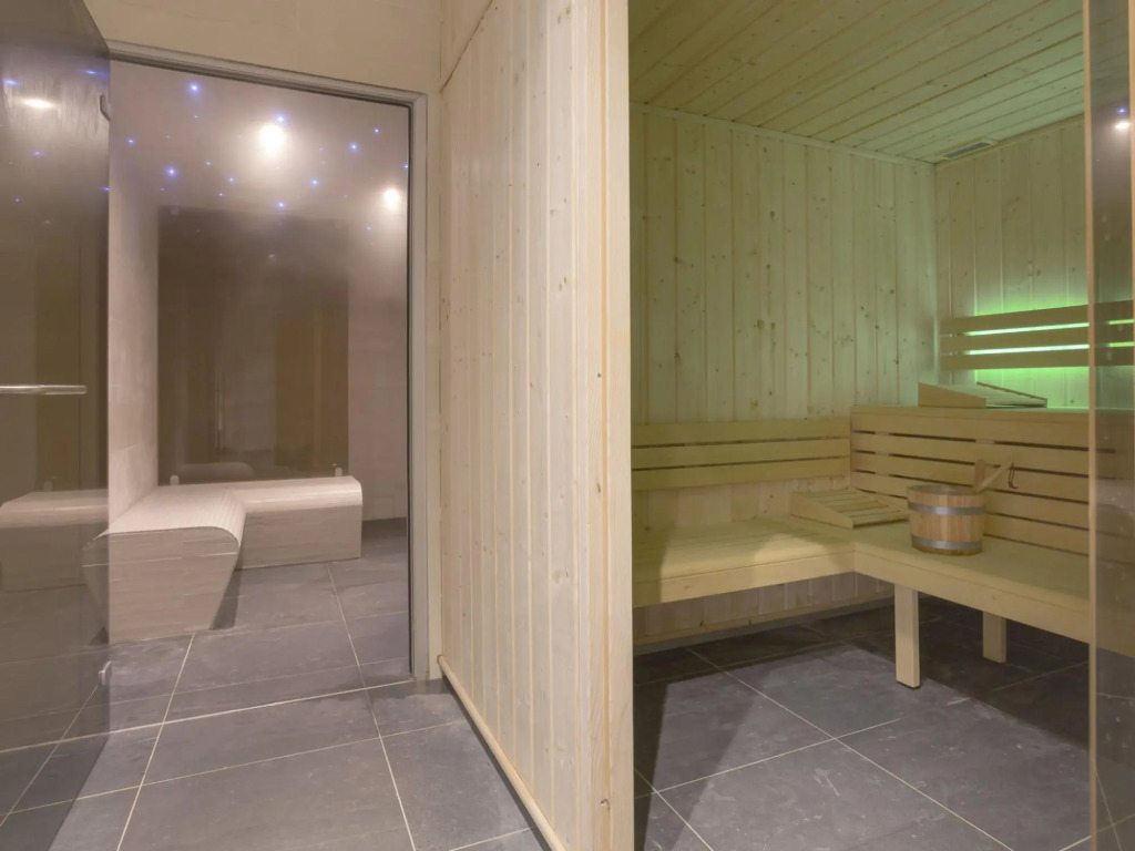 Welcoming Apartment In Tignes 1800 With Spa