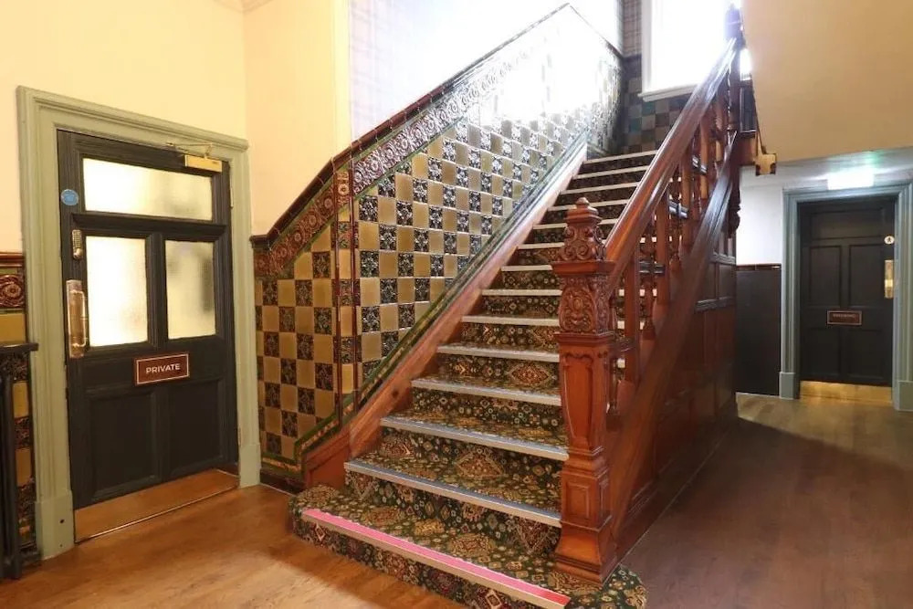 The Bridge Inn Hotel
