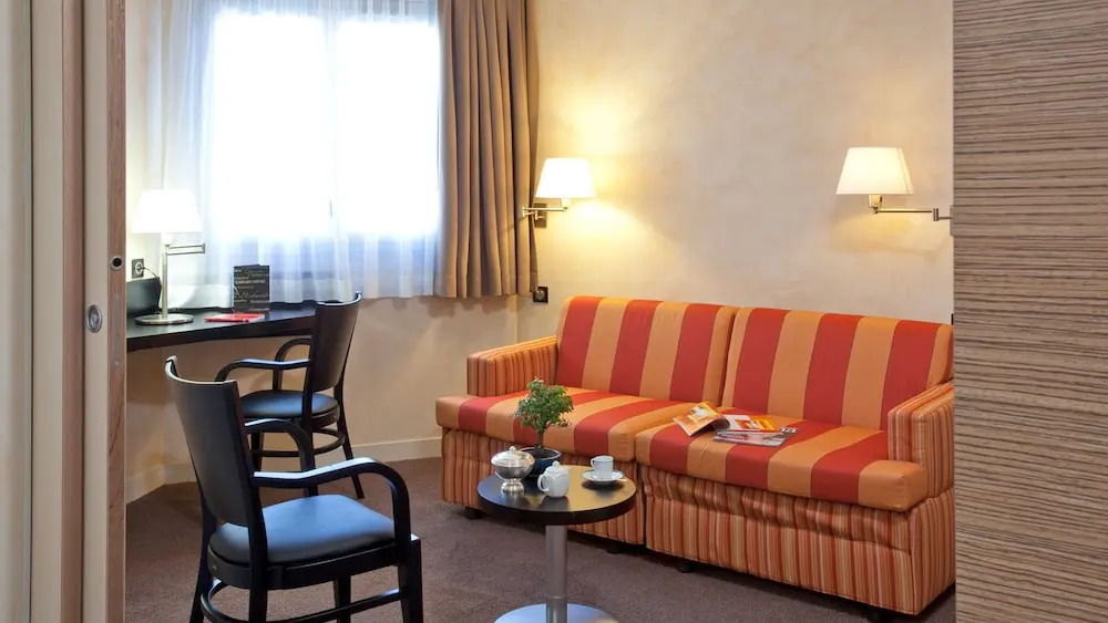Logis Hotel LEmbarcadère