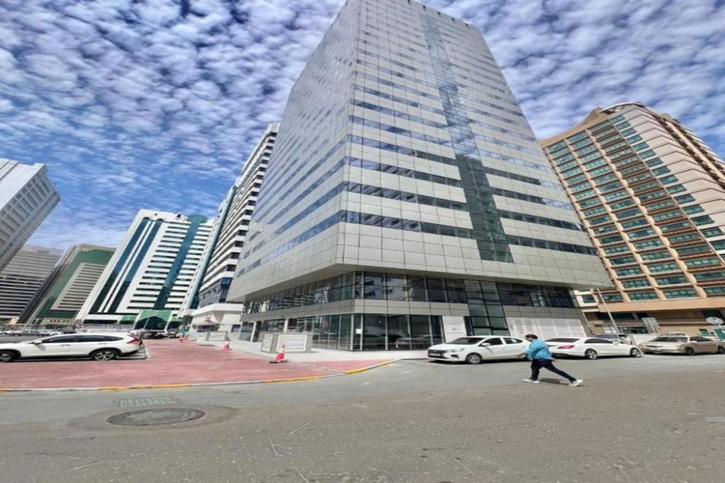 Spacious Furnished Apartment in Palette Tower in Tourist Club Area