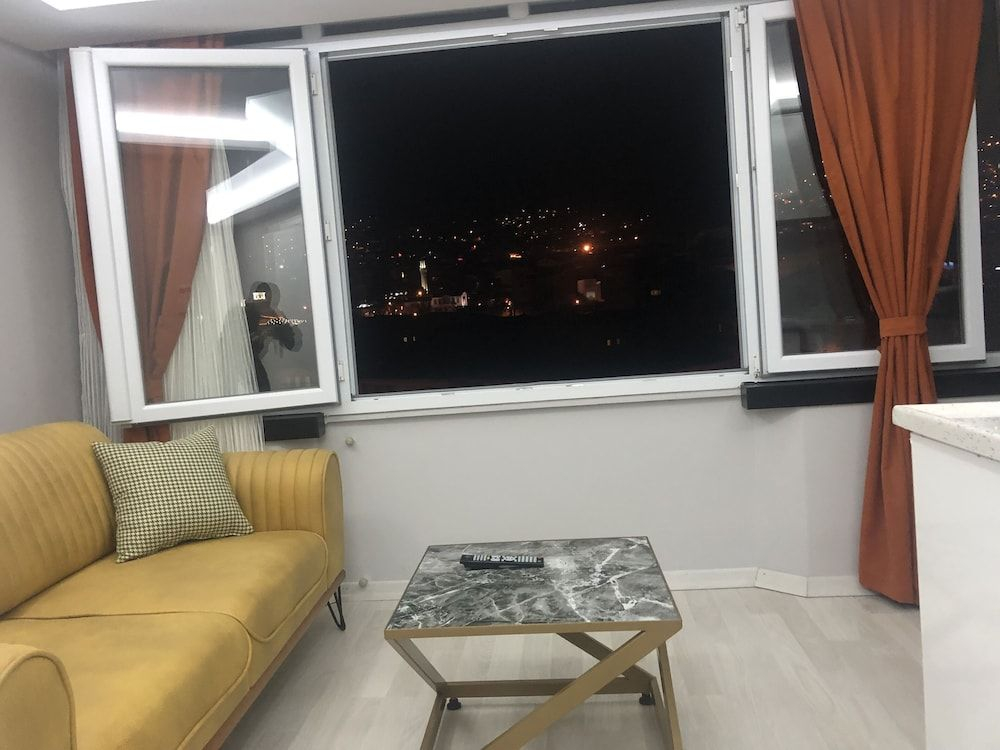 H&M Residence