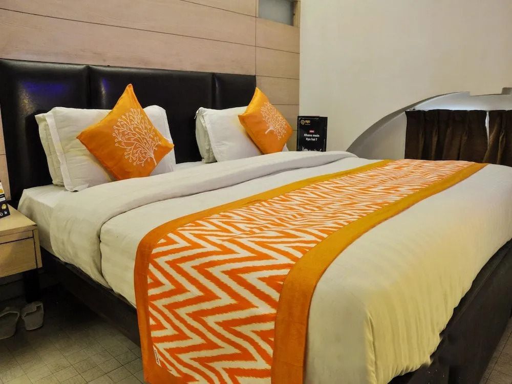 OYO 1382 Mohan Hotel