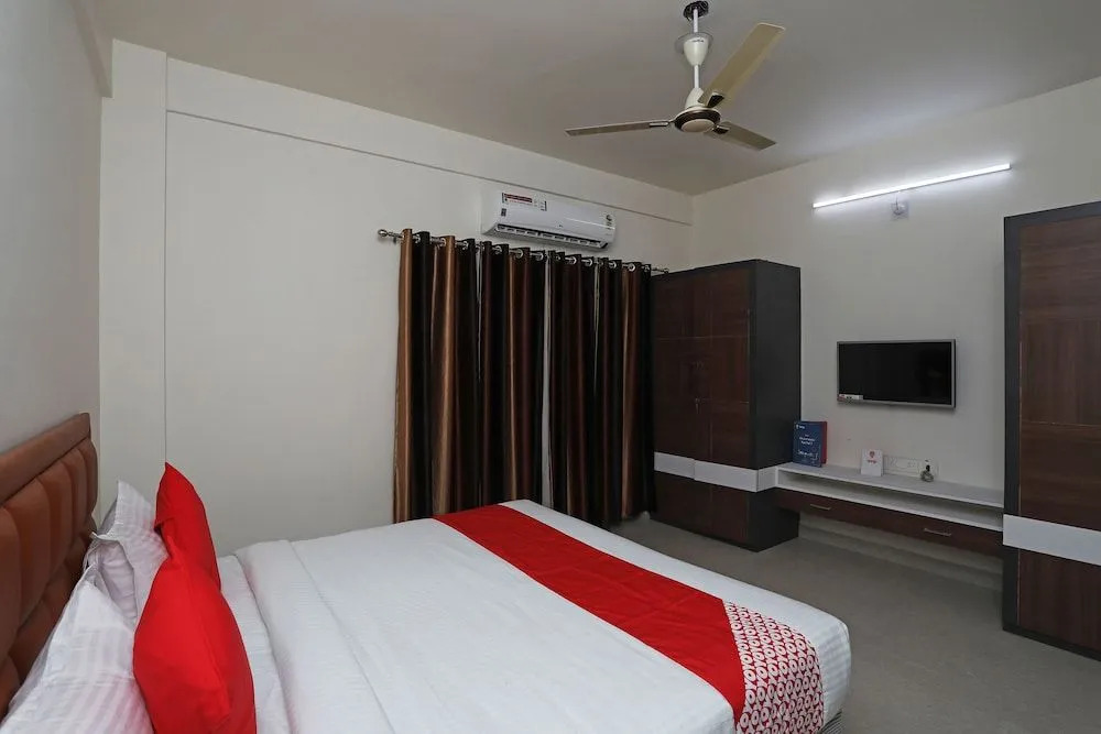 OYO 23251 Prime Residency