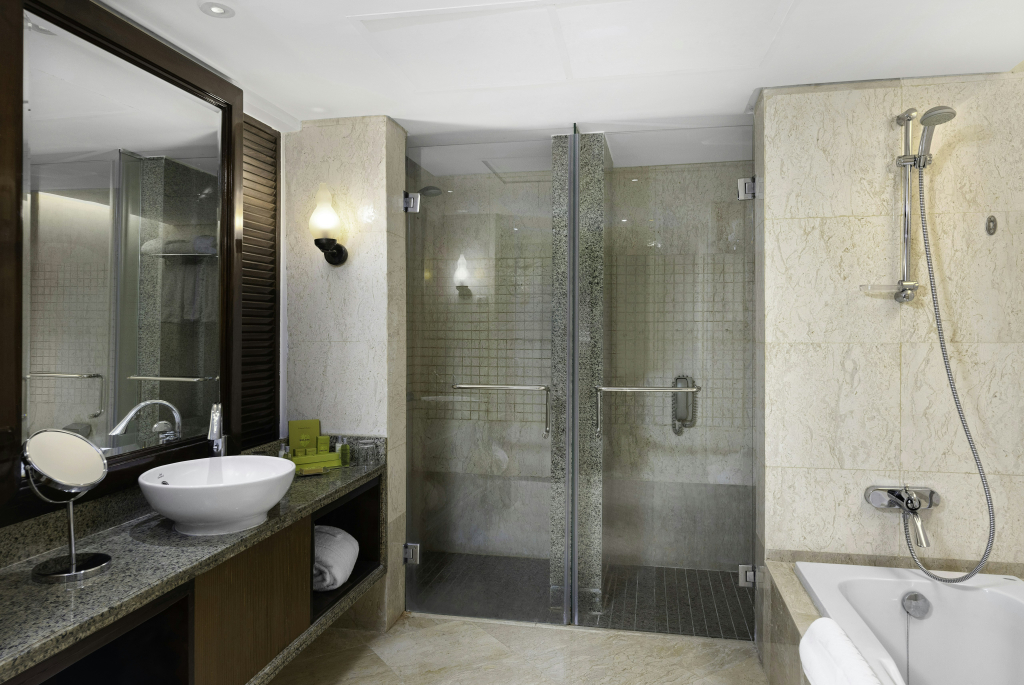Hilton Luxor Resort & Spa