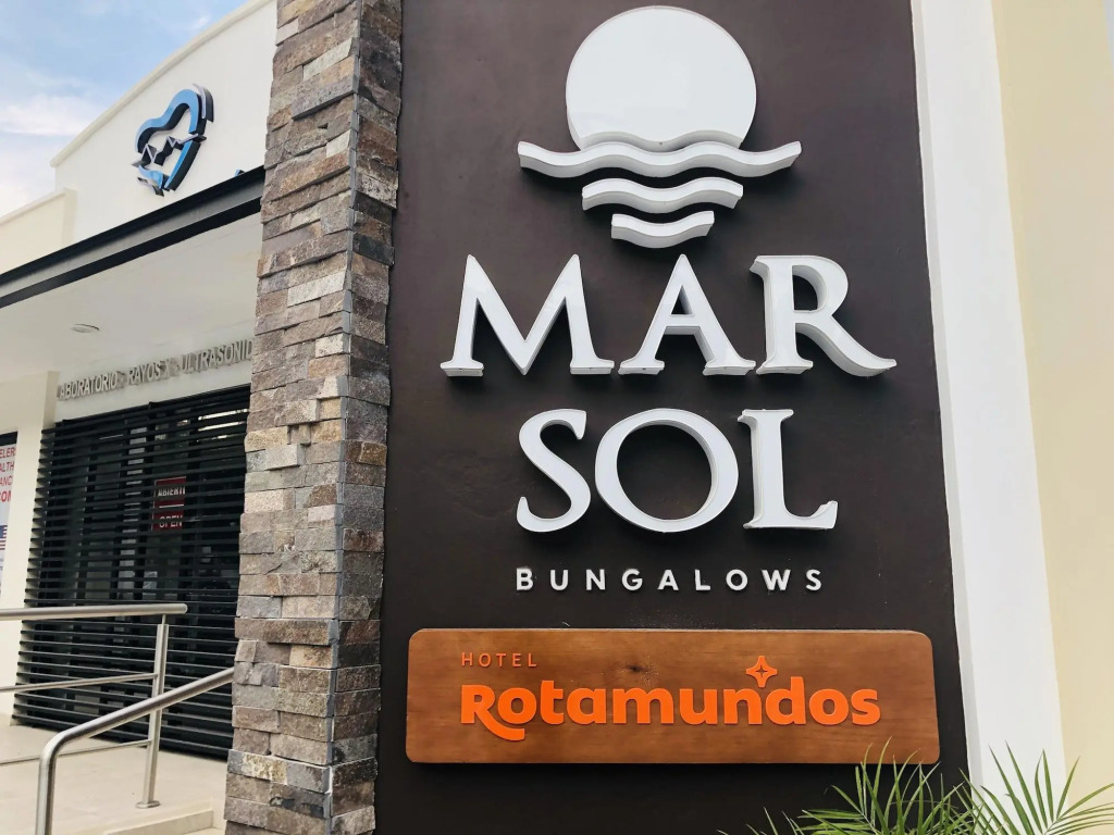 Mar Sol Bungalows & Hotel