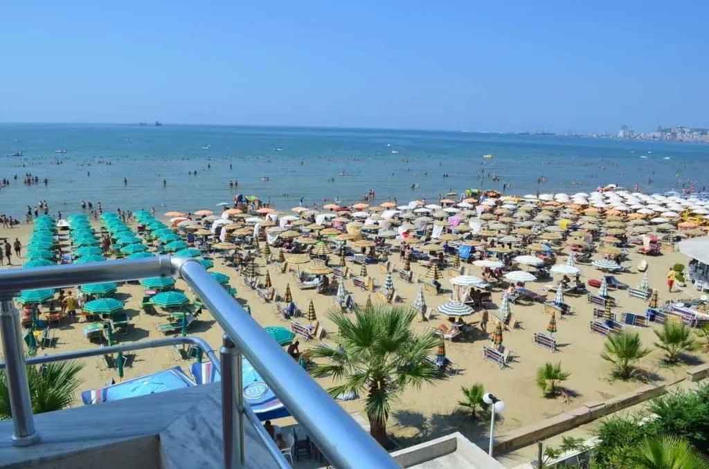 Perandor Beach