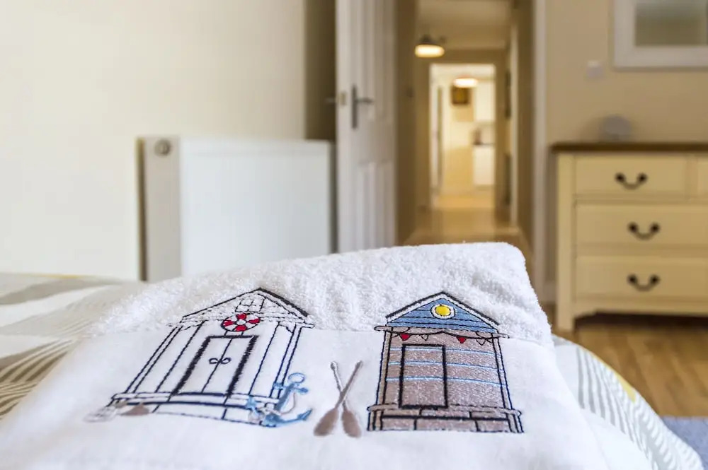 The Sail, Two Bedroom Apartment - Tenby