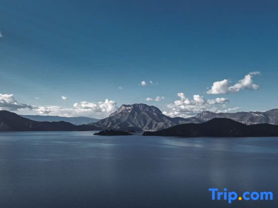 Lugu Lake Manchen Vacation Homestay