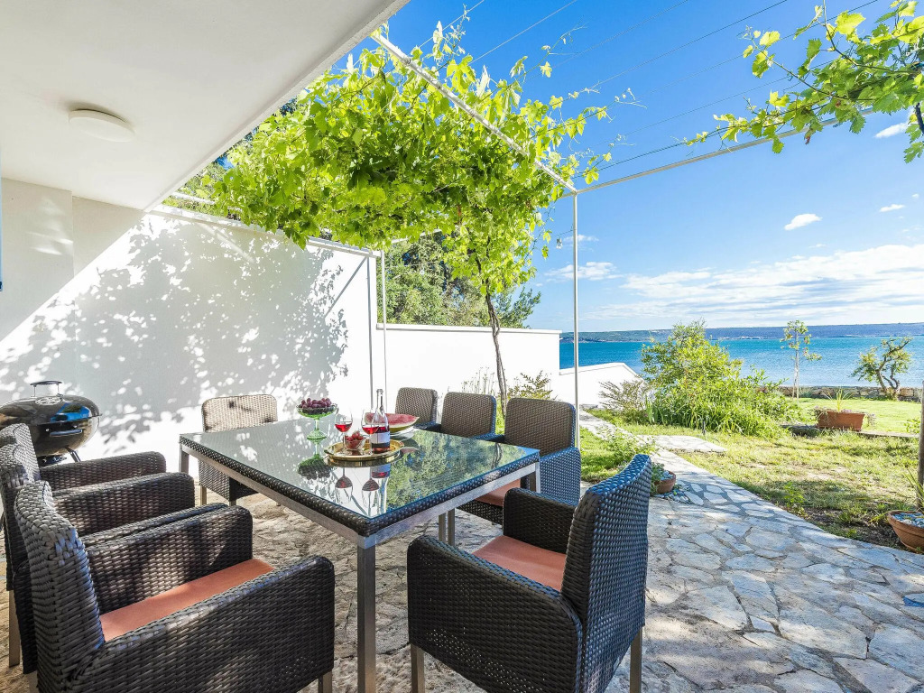Maslenica Pool Villa With Charm