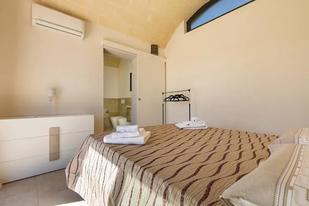 2822 Marì Trullo by Perle di Puglia