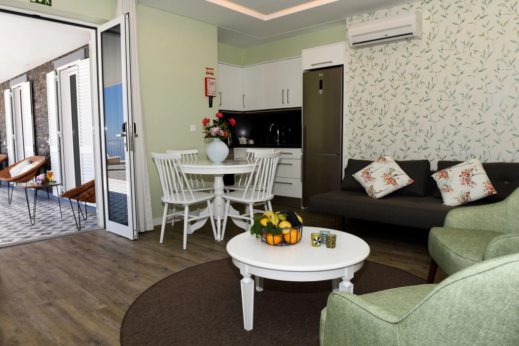 1-Bed Superior Apartment In Beautiful Character Babosas Village Apartments - A1