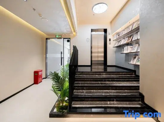 H.Z.M Hotel (Shanghai Jiuyuan Manufacturing Bureau Road Store)