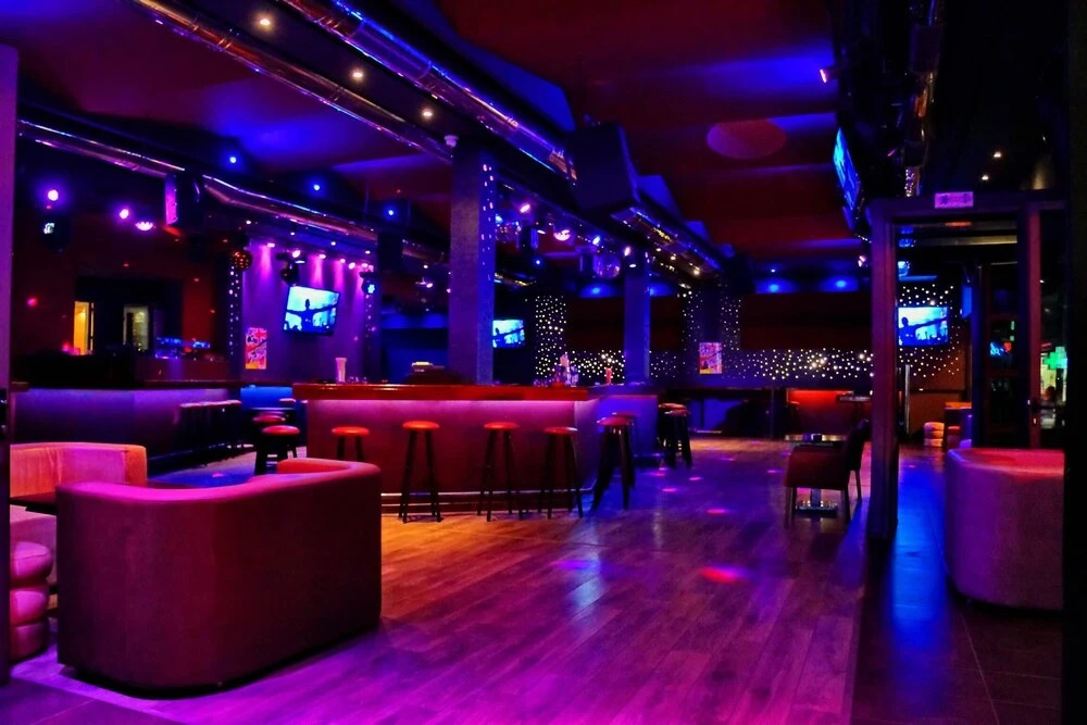 This is Amazing Adult Only Hotel to Stay Wail Malia
