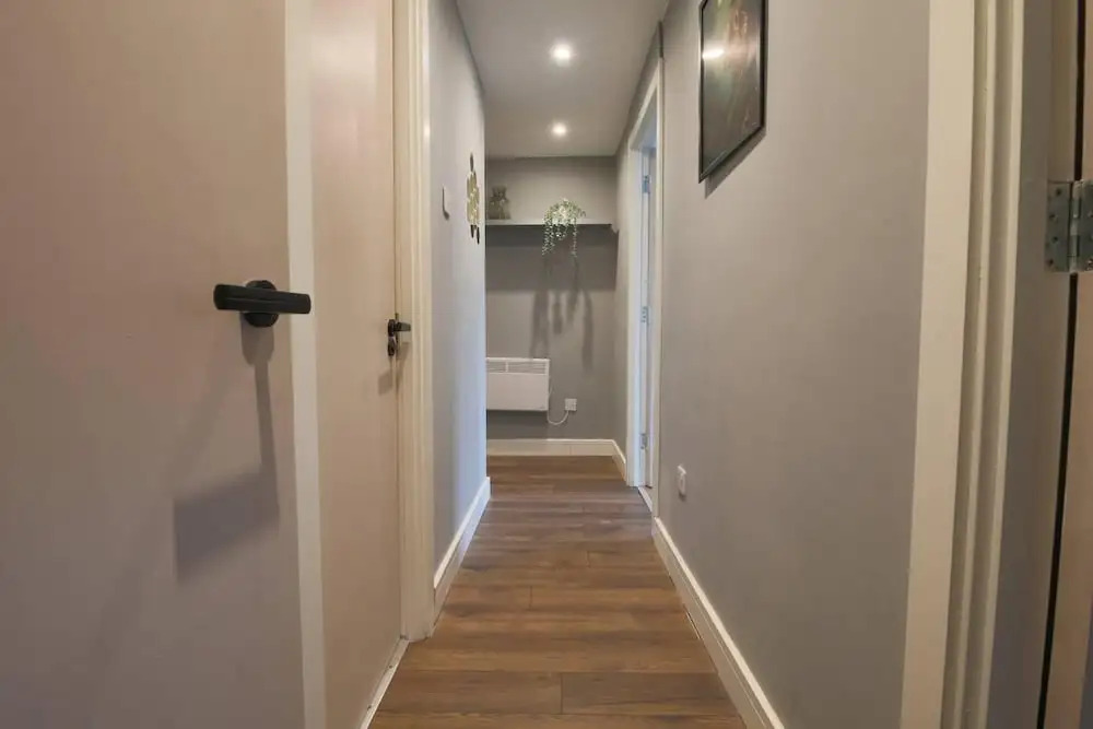 2-bed Apartment in Central Cardiff With Parking