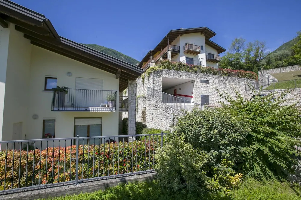 Riva Suite Lake View